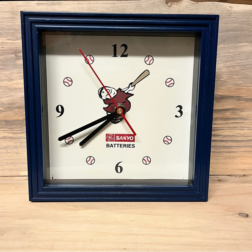 San Diego Padres Swinging Monk Sanyo Batteries Clock